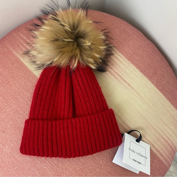 Linda Richards Accessories - Linda Richards Rib Pom Pom Wool Hat Genuine Fur New With Tags